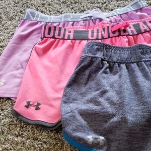 Under armour set of 3 shorts YXL